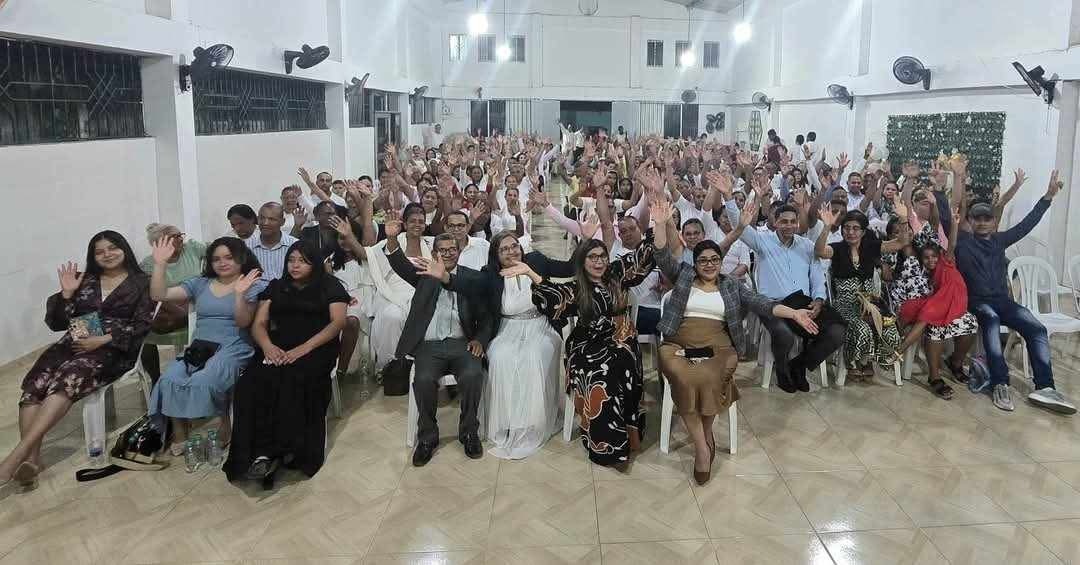 Congregación celebrando en Convicción 2025